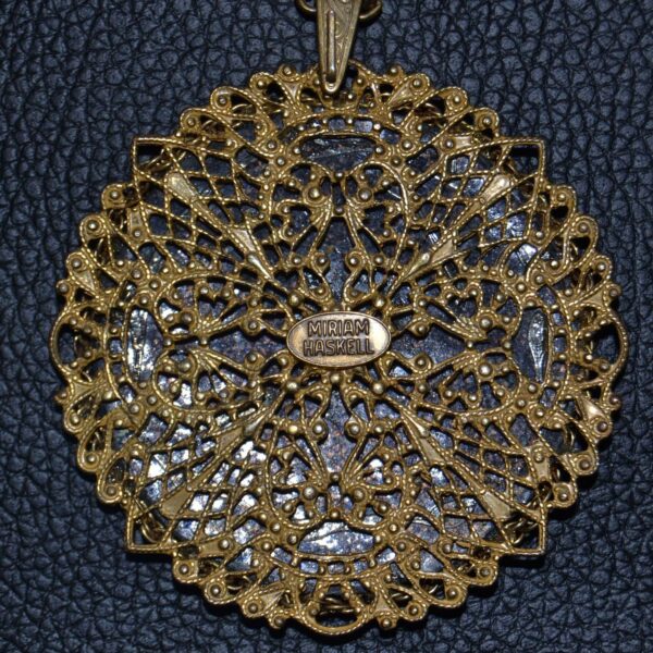 Parure pendente e orecchini vintage firmati Miriam Haskell - immagine 3