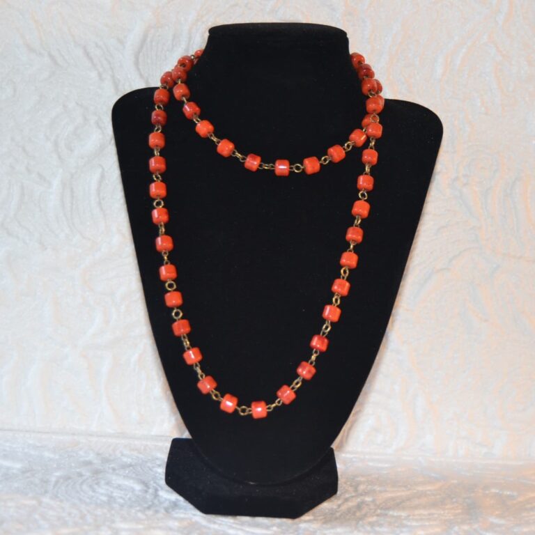 Collana color corallo