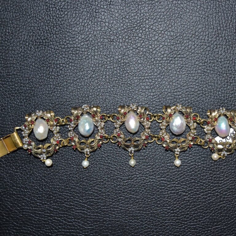 Bracciale con perle barocche di Vintage Bijoux®