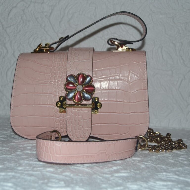 Borsa in pelle rosa con fibbia gioiello di Vintage Bijoux®
