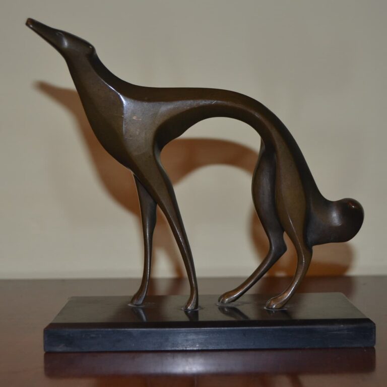 Scultura futurista – decò in bronzo cane Levriero barzoi