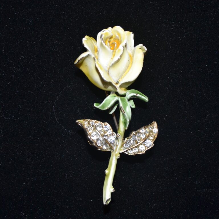 Spilla Kramer con rosa smalto e strass