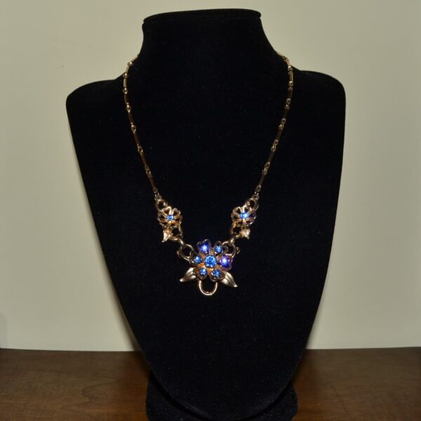 Collana vintage CORO Coro fiore blu