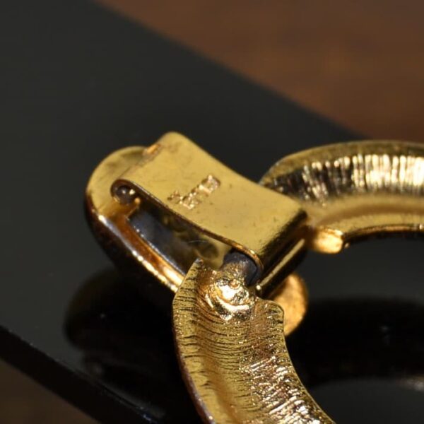 Bracciale vintage Trifari con cerchi tono oro 1955 - immagine 3
