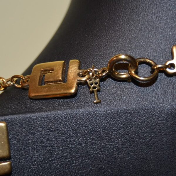 Collana vintage TRIFARI motivi attici - immagine 2