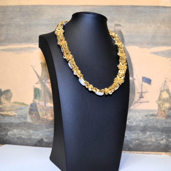 Collana vintage TRIFARI con cabochon madreperlati - immagine 10