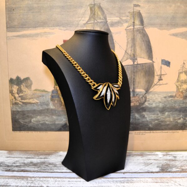 Collana Vintage Lanvin "Fior di loto nero" 1970 - immagine 5