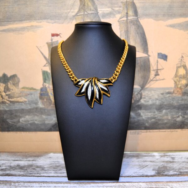 Collana Vintage Lanvin "Fior di loto nero" 1970