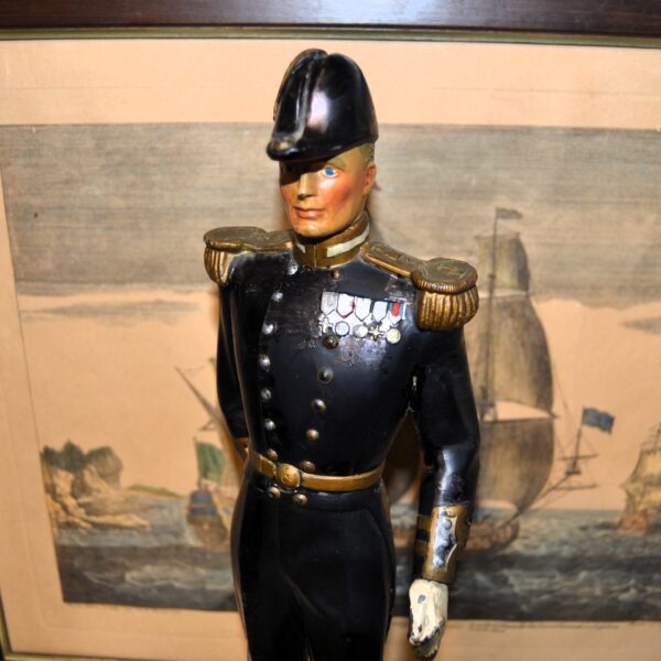 Figura in bronzo e lega di ufficiale vittoriano della Royal Navy 1880