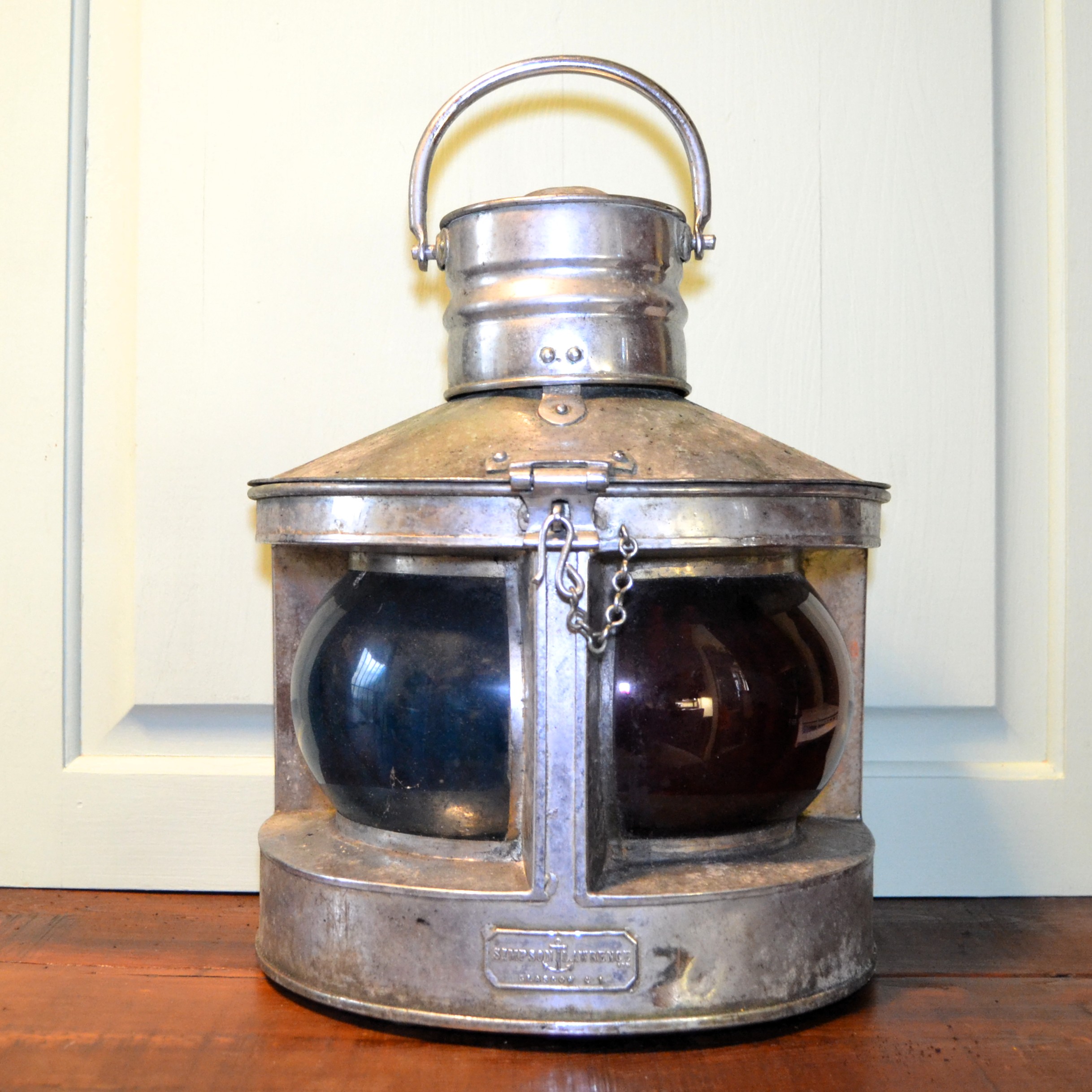 antica-lanterna-navale-tilacino