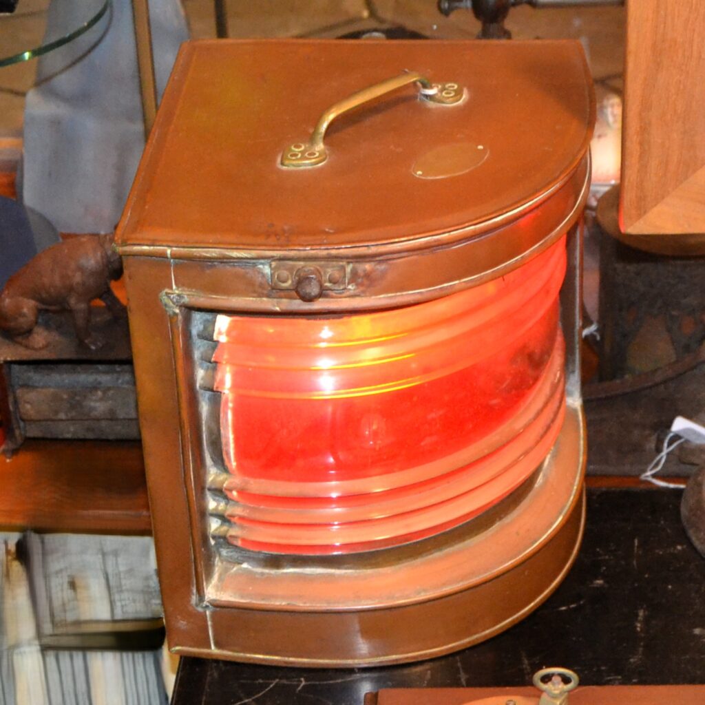 antica-lanterna-navale-tilacino 8